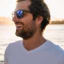 Handsome, tall and tanned guy wants to meet shy woman in Barrie